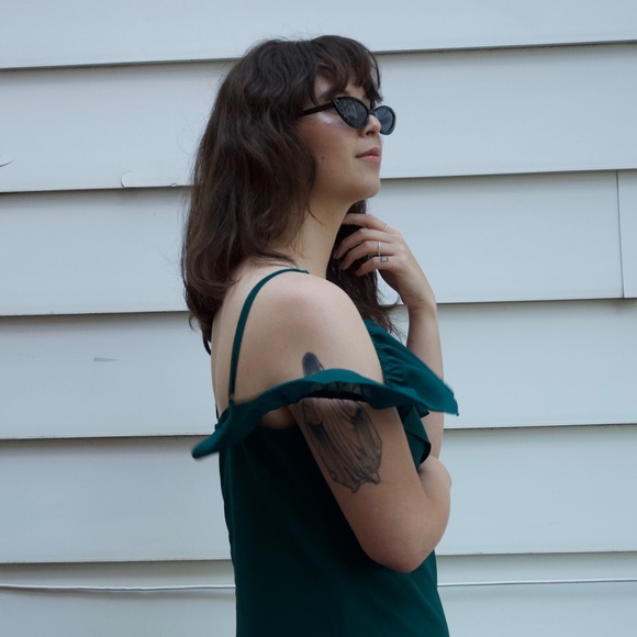 NWOT Emerald Ruffled Dress - Picture 4 of 5